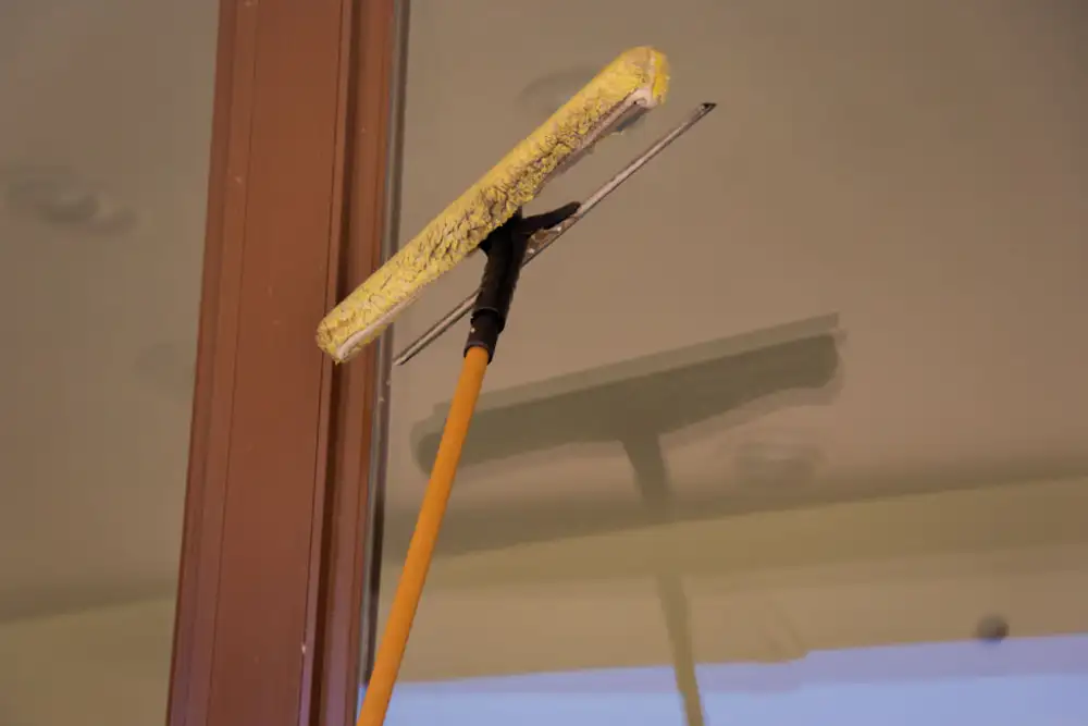 When Is the Best Time to Get Your Windows Clean in Tucson, AZ?